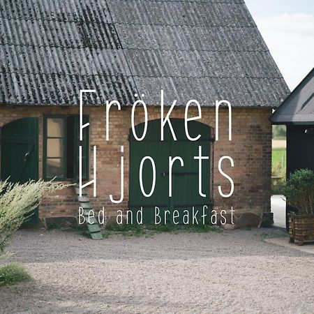 Froeken Hjorts Bed And Breakfast Hoganas Exterior foto